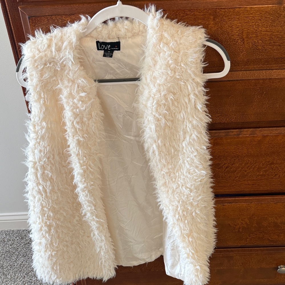 Love Culture Cream Fuzzy Faux Fur Vest
